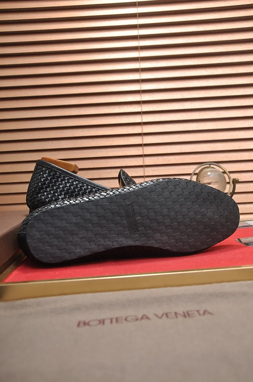 Men's shoes 💰600💶 [Botteg Venetta (BV)] (wallet shoes) exclusive new model official website new model The upper is made of high-quality top calfskin. Delicate feel and flowing luxurious texture. Tailored for refined men to create a noble aura. Detailed and regular Mark hand-stitching. Smooth lines. Full cowhide lining, comfortable to wash off sweat. 38-44